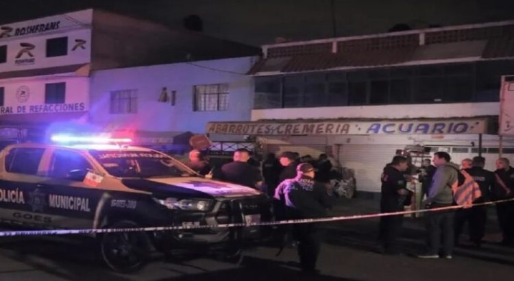 Fallece mujer en abarrotera de Ecatepec