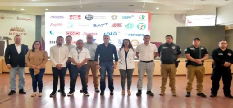 Empresarios acuerdan estrategia para combatir robo a camiones repartidores en Ecatepec