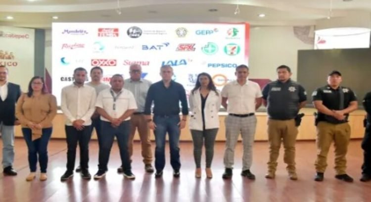 Empresarios acuerdan estrategia para combatir robo a camiones repartidores en Ecatepec