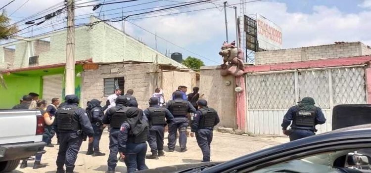 Policía de Ecatepec y FGJEM catea inmueble y detiene a 5 integrantes de banda roba-partes