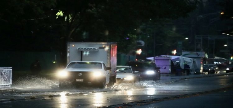 Retiran 714 toneladas de basura en Ecatepec para evitar inundaciones