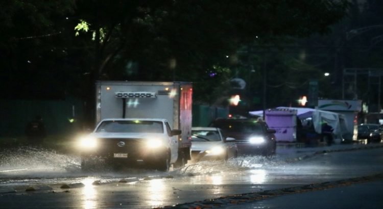 Retiran 714 toneladas de basura en Ecatepec para evitar inundaciones