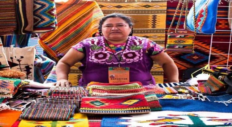 Mujeres ocupan el 63.7% del sector artesanal en el Edoméx Mujeres ocupan el 63.7% del sector artesanal en el Edoméx
