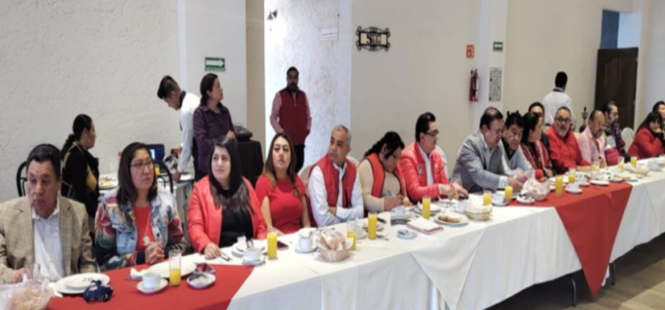 Isidro Moreno encabeza preferencias en Ecatepec
