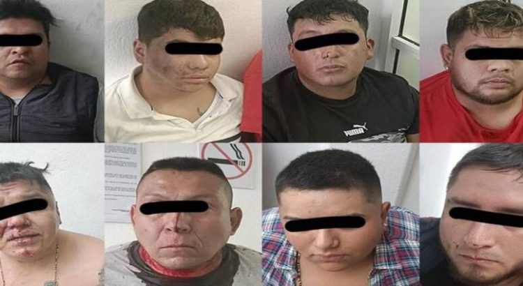 Riña entre sujetos y policías de Ecatepec deja 8 detenidos