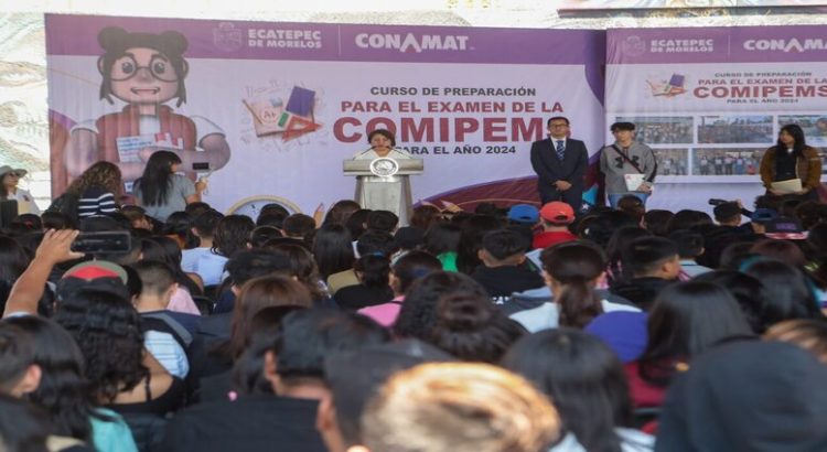 Benefician a 6,000 alumnos con becas de preparación para el examen COMIPEMS en Ecatepec