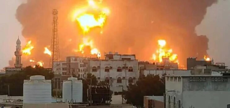 Hutíes acusan a Israel de bombardeos en Hodeida tras ataque en Tel Aviv