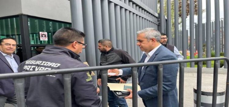 Fiscalía le cierra sus puertas a alcalde de Ecatepec por tercera ocasión; acudió a solicitar audiencia