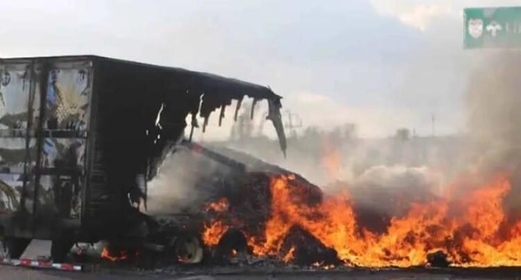 Estados Unidos alerta a sus ciudadanos en Culiacán tras nueva ola de violencia Estados Unidos alerta a sus ciudadanos en Culiacán tras nueva ola de violencia