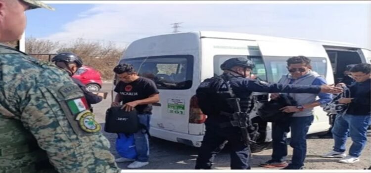 Militares resguardan transporte publico ante falta de patrullas en Ecatepec