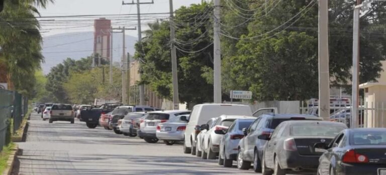 Pretenden acabar con invasión de calles y avenidas en Ecatepec