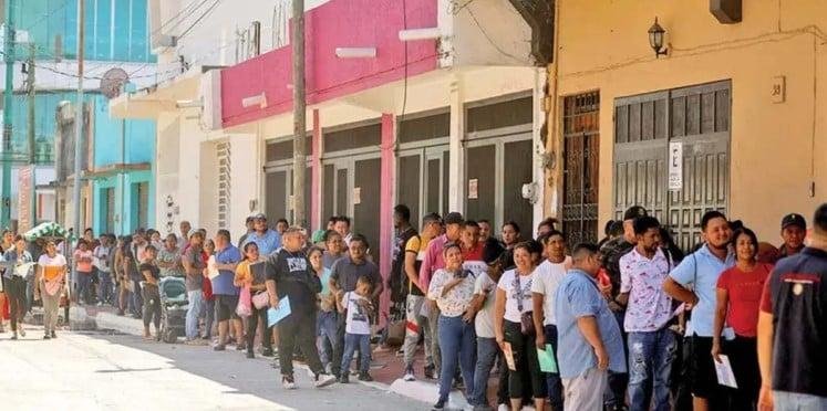 Hay 30 mil migrantes varados en México: Sheinbaum