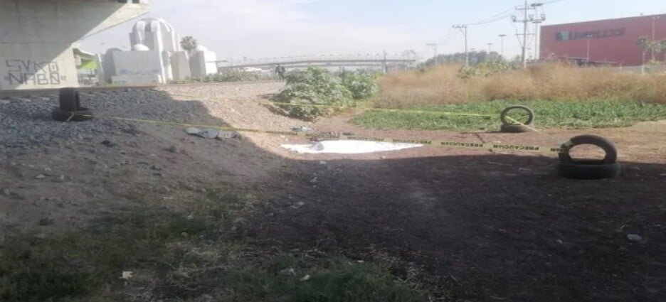 Localizan cuerpo de un hombre cerca de plaza Las Américas en Ecatepec