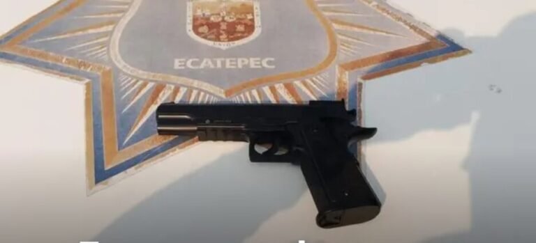 Detienen a 2 presuntos asaltantes de tiendas de conveniencia en Ecatepec