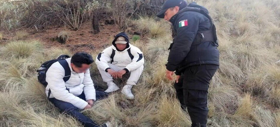 Rescatan a dos jóvenes de Ecatepec en el Nevado de Toluca