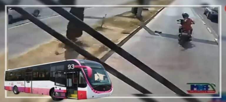 Captan a Motociclista apuntando con arma de fuego a conductor del Mexibús en Ecatepec