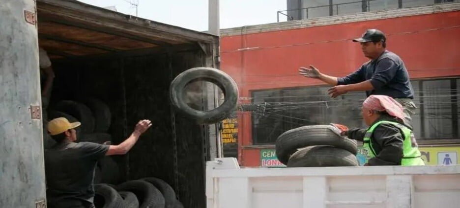Recolectan llantas contaminantes en Ecatepec