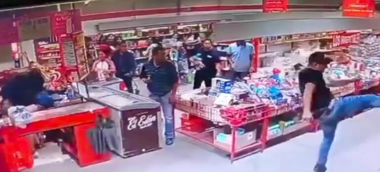Ladrones golpean a empleados de tienda 3B en Ecatepec