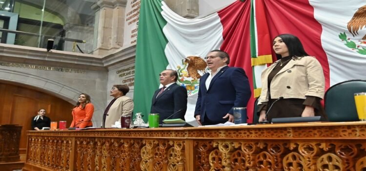 Congreso aprueba penas de cárcel por acecho a mujeres en Edomex