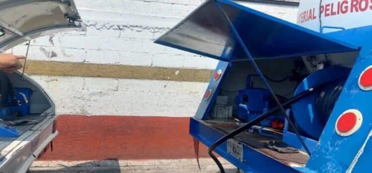 Clausuran gasera por trasvase ilegal de gas LP entre pipas en Ecatepec