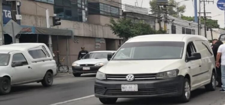 Adulta mayor atropella a joven y pierde la vida en Ecatepec Adulta mayor atropella a joven y pierde la vida en Ecatepec