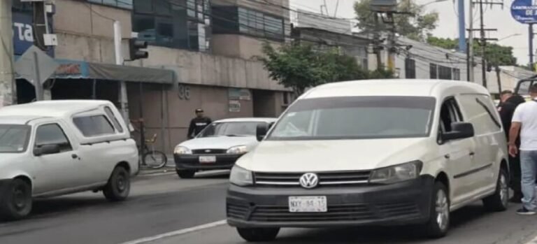 Adulta mayor atropella a joven y pierde la vida en Ecatepec