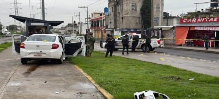 Motociclistas disparan a 2 personas en Ecatepec