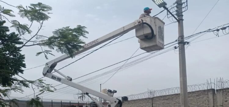 Realizan reparaciones en La Laguna Chiconautla de Ecatepec; colonia olvidada en la entidad Realizan reparaciones en La Laguna Chiconautla de Ecatepec; colonia olvidada en la entidad