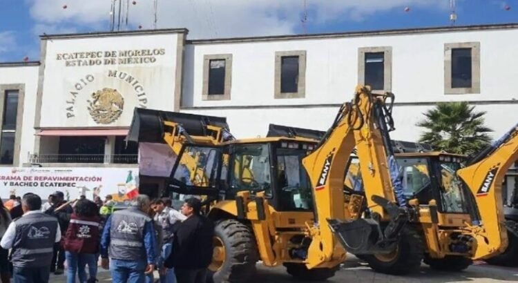 Gobierno de Ecatepec invierte 143 MDP en máquina para bacheo
