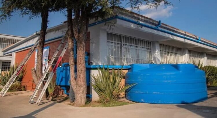 Únicamente 76 bachilleratos públicos cuentan con sistema de captación de lluvia en Edomex
