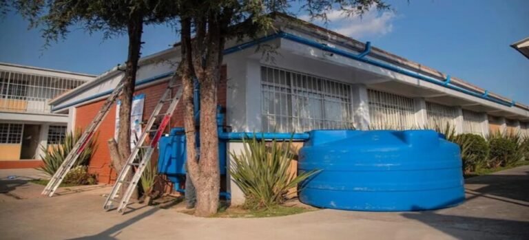 Únicamente 76 bachilleratos públicos cuentan con sistema de captación de lluvia en Edomex