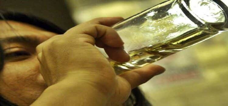 Prohíben venta de alcohol en fiestas patronales de Ecatepec