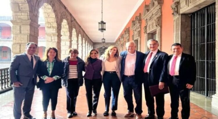 Gobernadora Delfina Gómez acude a Palacio Nacional para revisar avances de IMSS-Bienestar