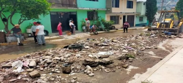 La Cañada en Ecatepec sufre de deslizamientos de piedras y lodo por humedad