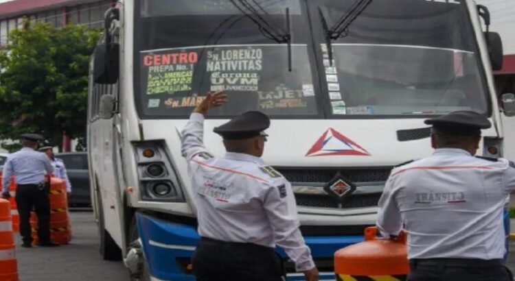 Transportistas insisten en aumento del pasaje en Edomex