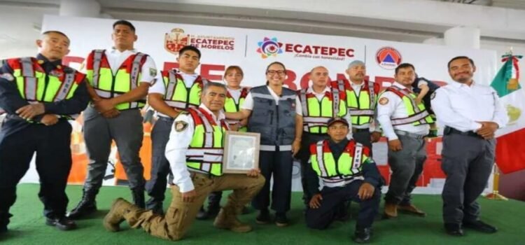 Reconocen al heroico cuerpo de Bomberos en Ecatepec Reconocen al heroico cuerpo de Bomberos en Ecatepec