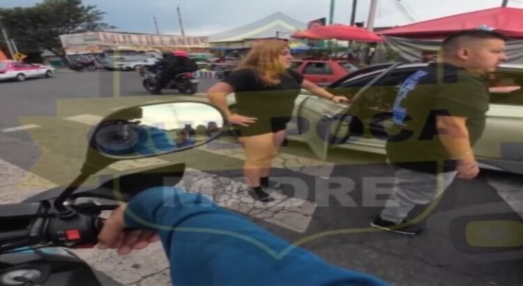 Hombre en presunto estado de ebriedad agrede a familia mientras circulaba en Ecatepec
