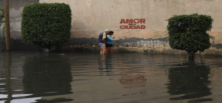 Activan operativo de emergencia por lluvias en Edomex