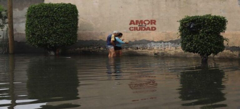 Activan operativo de emergencia por lluvias en Edomex