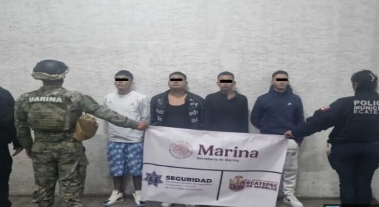 Policía de Ecatepec y Marina detienen a 4 sujetos