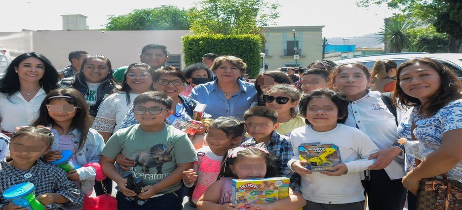 Gobernadora Delfina Gómez respalda a estudiantes de Ecatepec