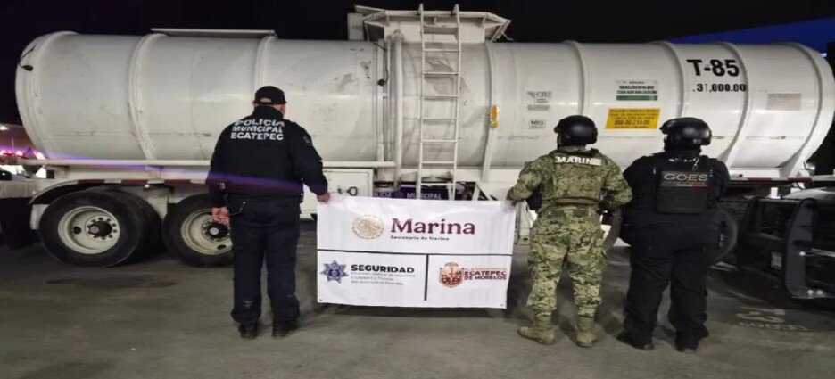 Aseguran pipa con 31,000 litros de presunto huachicol en Ecatepec