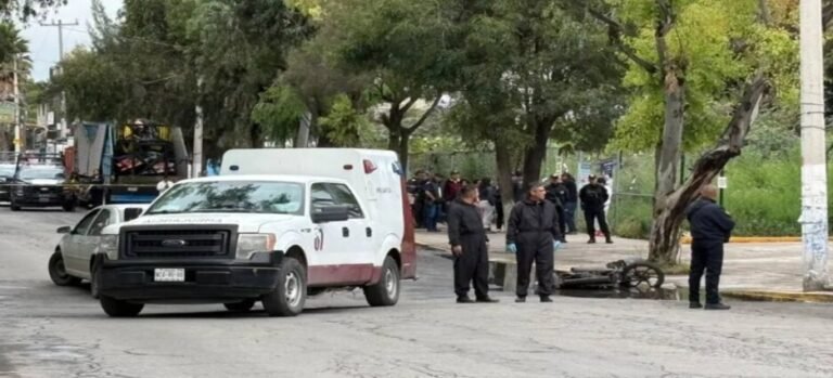 Grúa atropella a 2 menores cuando iban a la escuela en Ecatepec