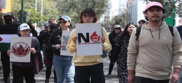 Población del Edomex lamenta alza oficial al transporte publico