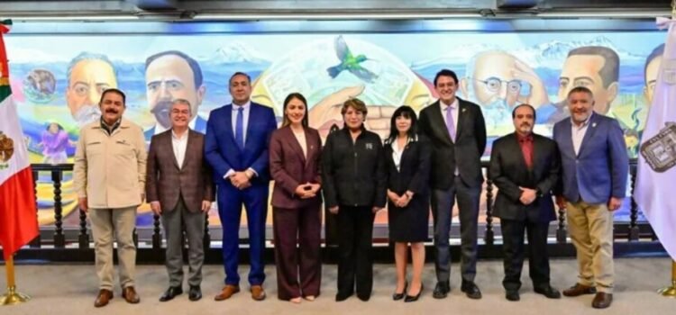 Gobernadora Delfina Gómez hace cambios en su gabinete Gobernadora Delfina Gómez hace cambios en su gabinete
