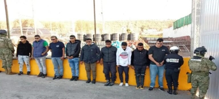 Trasladan a penal a banda de montachoques ligados a Los 300 en Ecatepec