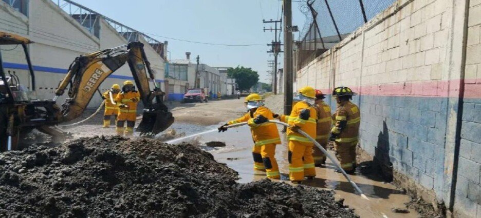 Registran fuga de gas natural en zona industrial de Ecatepec