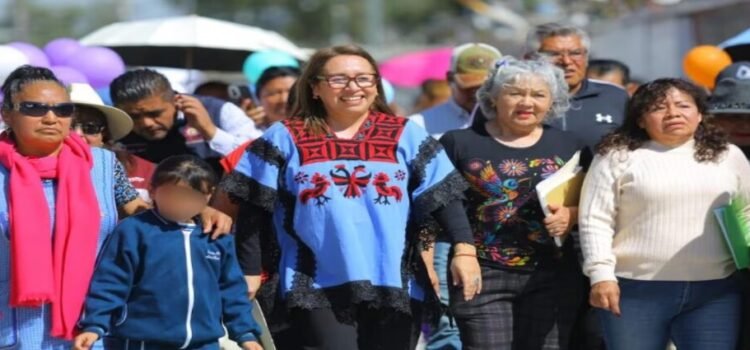 Alcaldesa de Ecatepec inaugura avenida Insurgentes