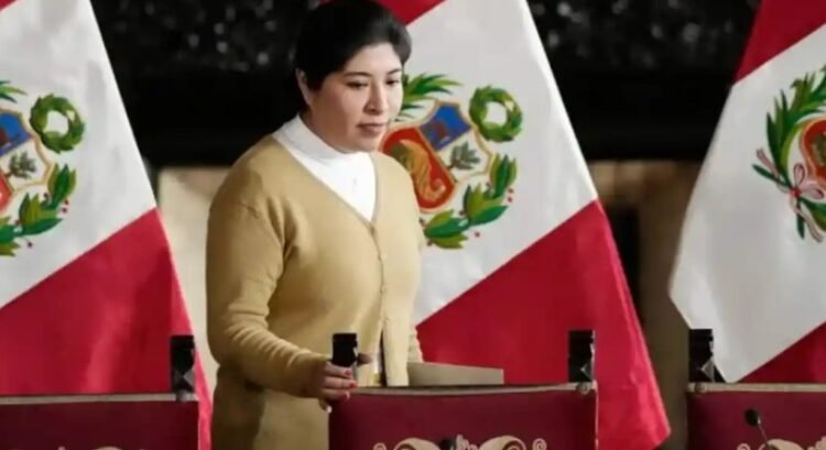 Ordena Perú captura internacional de la exprimera ministra Betssy Chávez