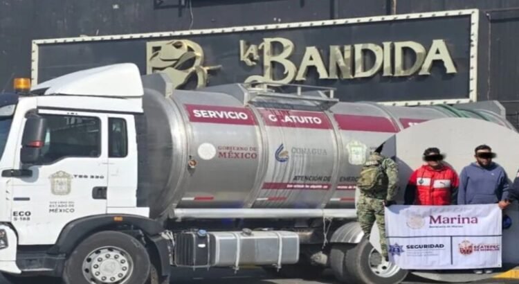 Detienen a chofer de CAEM por probable venta ilegal de agua en Ecatepec